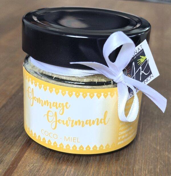 Gommage gourmand coco-miel-lavandin
